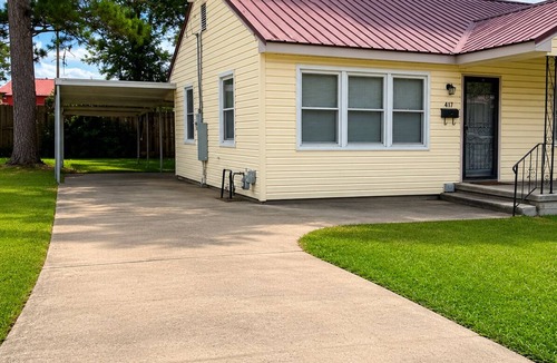 Gadsden House | Cozy Fishing Getaway, Close to Dining & Boat Ramp