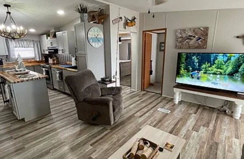 Cedar Bluff House | Cozy hideaway on Weiss Lake with private dock and kayaks!