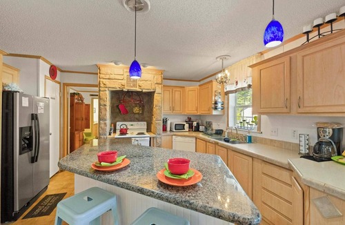 Pensacola House | Cozy Home Near Pensacola &Perdido Key Beaches, Next 2 NAS. Ideal 4Longterm stays