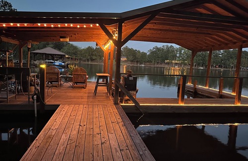 Lineville House | Cozy Lake Wedowee Home with Private Dock, 2 slips and 100 ft of lake frontage
