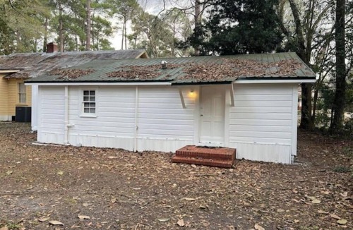 Valdosta House | Cozy & Peaceful Cottage near SGMC, VSU, Down town