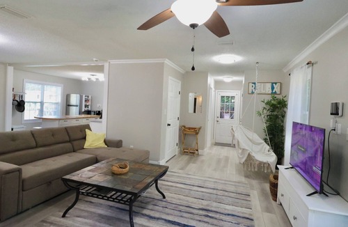 Theodore House | Cozy retreat offers the perfect blend of Southern Charm and modern convenience