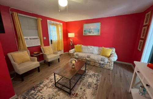 Valdosta Apartment | Cozy Studio Near VSU, SGMC & Moody AFB