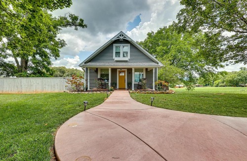 Winchester House | Cozy Tennessee Abode w/Private Hot Tub & Fire Pit