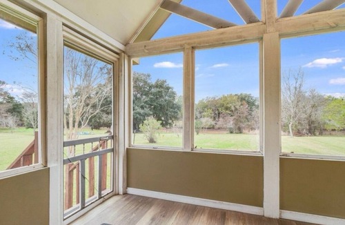 Iberia Parish Cottage | Cozy Tiny House Getaway on the Bayou