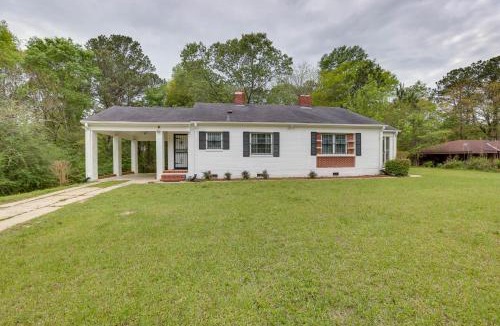 Tuskegee House | Cozy Tuskegee Home - 20 Mi to Auburn University!