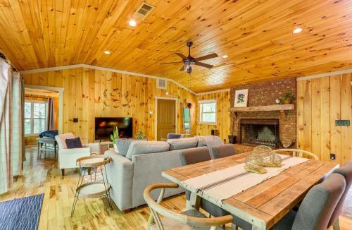 Walnut Mountain House | Creekside Cabin Rental ~ 8 Mi to Downtown Ellijay!