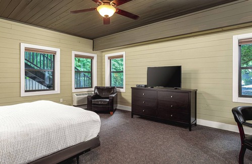 Dadeville Hotel | Creekside Lodge At Lake Martin