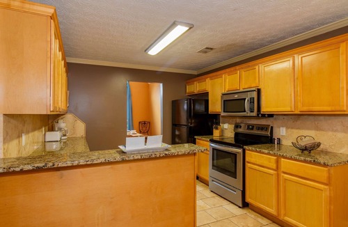 Columbus House | Creekside Stay Near Fort Benning Sleeps 12!