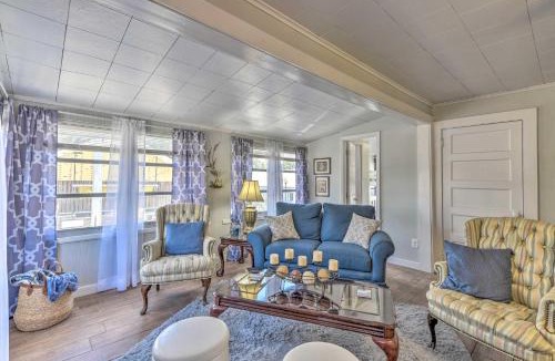 Crescent City Apartment | Crescent City Apartment w/Easy Lake Access!
