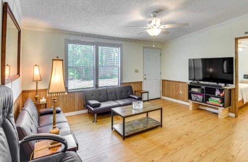 Crescent City House | Crescent City Home w/Charcoal Grill: Near 3 Lakes