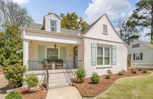 Northport Cottage | Crimson Cottage
