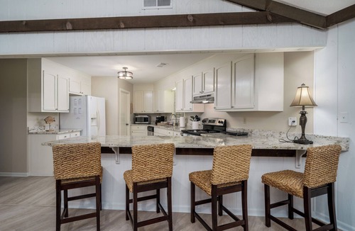 Northport House | Crimson Hideaway- 2 Story Dock- Incredible View! Only 20 Minutes to UA!