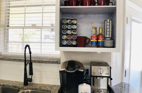 St. Augustine House | Cul-de-sac Hideaway Cozy Pet-Friendly Mid-Term Stay, Short Drive to Beach
