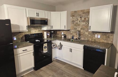 Uniontown House | Cute and Cozy!
