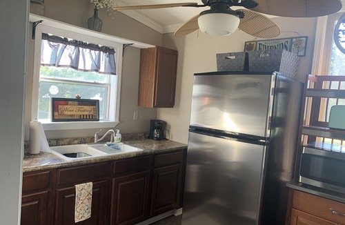 Ono Island Cottage | Cute Cottage overlooking stock lake, horse pastures, amazing sunsets, fishing