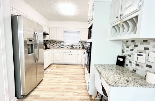 Lawrenceville House | Cute & Cozy 3BR Home - 8 Min to Mall of Georgia - Convenient Location