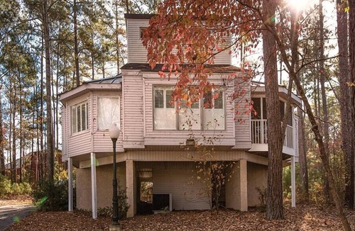 Villa Rica Condo | CW Villas at Fairfield |1BR/1BA King Balcony Suite