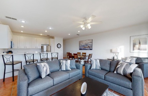 Dauphin Island Apartment | Dauphin Island Beach Club 210A