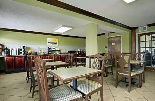 Southaven Hotel | Days Inn by Wyndham Southaven MS
