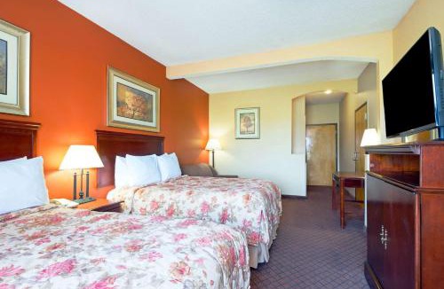 Gunter Afs Hotel | Days Inn by Wyndham Coliseum Montgomery AL