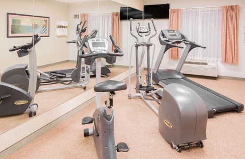 Hattiesburg Hotel | Days Inn by Wyndham Hattiesburg MS
