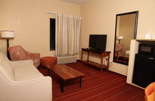 Mobile Hotel | Days Inn by Wyndham Semmes/Mobile