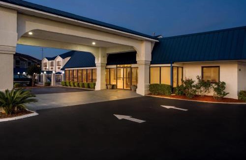 Troy Hotel | Days Inn by Wyndham Troy
