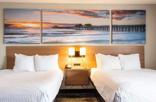 Troy Hotel | Days Inn by Wyndham Troy