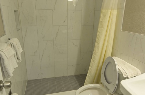 Bunnell Hotel | Deluxe Inn