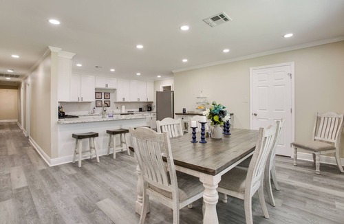 Kenner - Louis Armstrong International Airport House | Dine, Shop & Play: Kenner Home w/Patio & Yard!