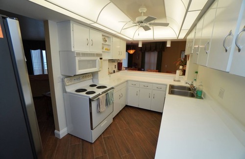 Daytona Beach Shores Condo | Direct Beach/Ocean Front Two Bedroom Condo. Walk to restaurants.