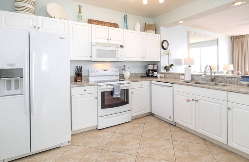 Fort Walton Beach Condo | Direct Beach Front, Free Beach Service, Amazing Views, Lazy River, Many Pools!
