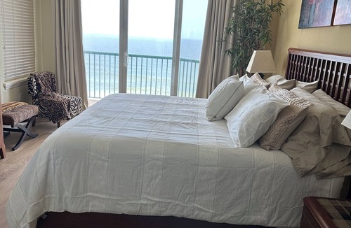 Daytona Beach Shores Condo | Direct Ocean Front Luxury Condo , DiMucci Twin Tower . 2 Bedrooms/2 Bathrooms.