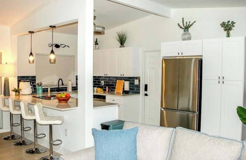 Lake Underhill House | Disney Area 3BR Villa | Private Pool & Easy Access