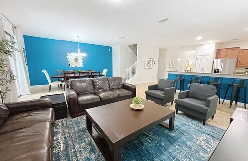 Davenport House | Disney Retreat - Private Pool & Spa, Remodeled!