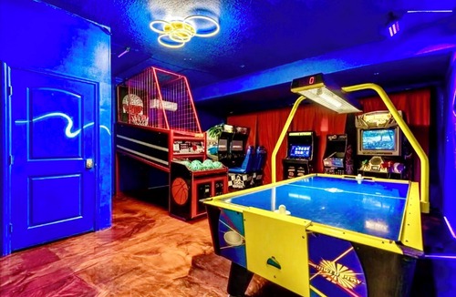 Davenport House | Disney World Epic Luxury Marvel Superhero Haven