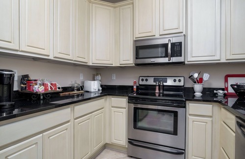 Tuscaloosa Condo | Dixieland Delight: A Cozy Retreat at Houndstooth Condos