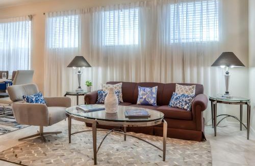 Loughman House | Dluxx Resort Vacay Home with a Private Pool 7391