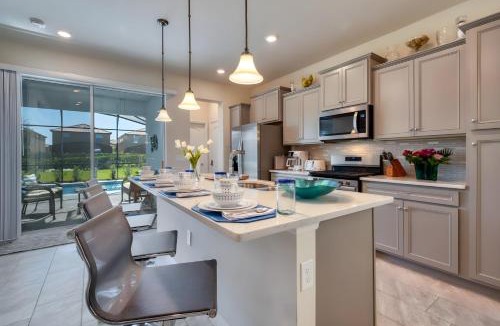 Loughman House | Dluxx Resort Vacay Home with a Private Pool 7391