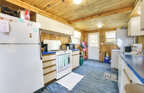 Lewiston Cabin | Dock + Fire Pit: Lakefront Lewiston Escape!