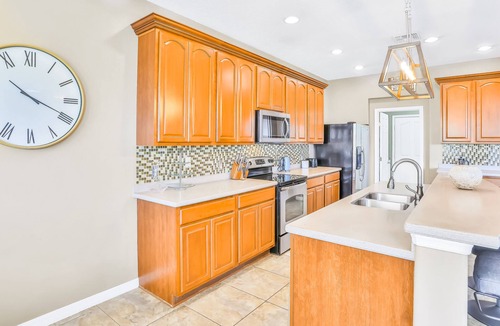 Bella Toscana House | Dog-Friendly Home w/Private Hot Tub, High-Speed WiFi, AC, Washer/Dryer & Patio