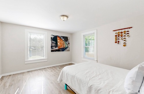 Birmingham House | Dog-friendly home with large yard, washer/dryer, central AC, & porch