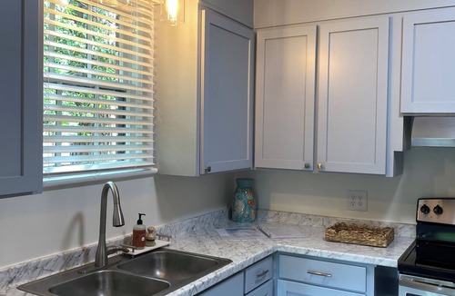 Sandersville House | Dogwood Manor - a charming 1935 Tudor-style home in Historic Sandersville.