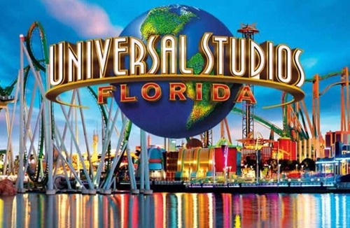 Williamsburg House | Dorrington · Lake Home With Swimming Pool. Super Clean
