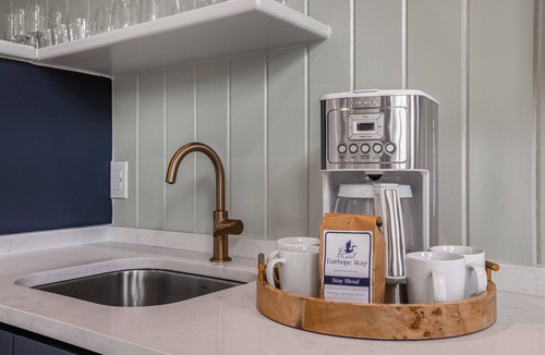 Fairhope Cottage | Downtown Cottage Hideaway Suite E