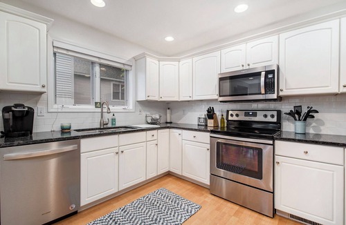 Harbor Springs Condo | Downtown Harbor Springs. 10 minutes to the Highlands and Nubs!