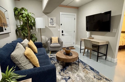 Old Town Apartment | Downtown Huntsville Gem - Walk to VBC