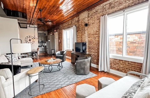 Tuscaloosa Apartment | Downtown Lofts 1 Bedroom Penthouse