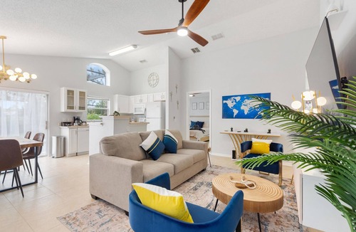 Haines City House | Dreamy 3BR,Pool, Golf, Disney, Universal, Legoland